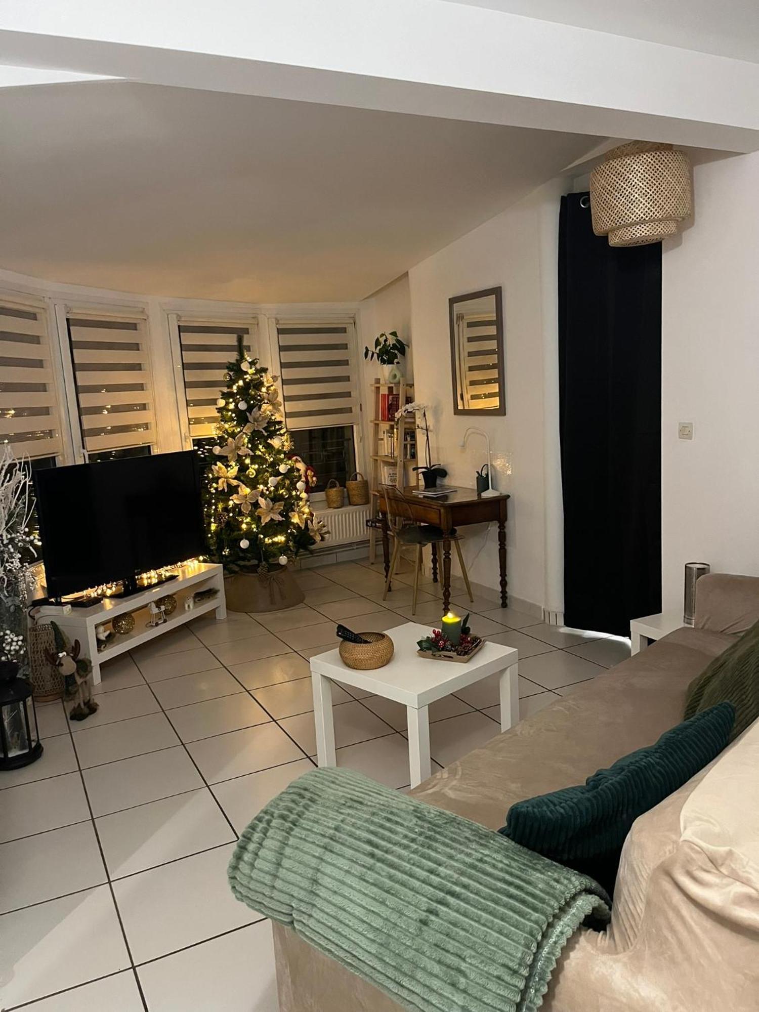 Ferienwohnung Le Marnie Metz Exterior foto
